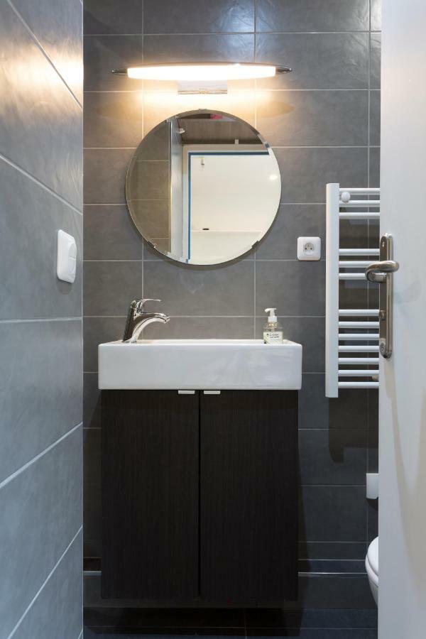 Studette De Charme Neuve Proche Invalides Apartment Paris Exterior photo